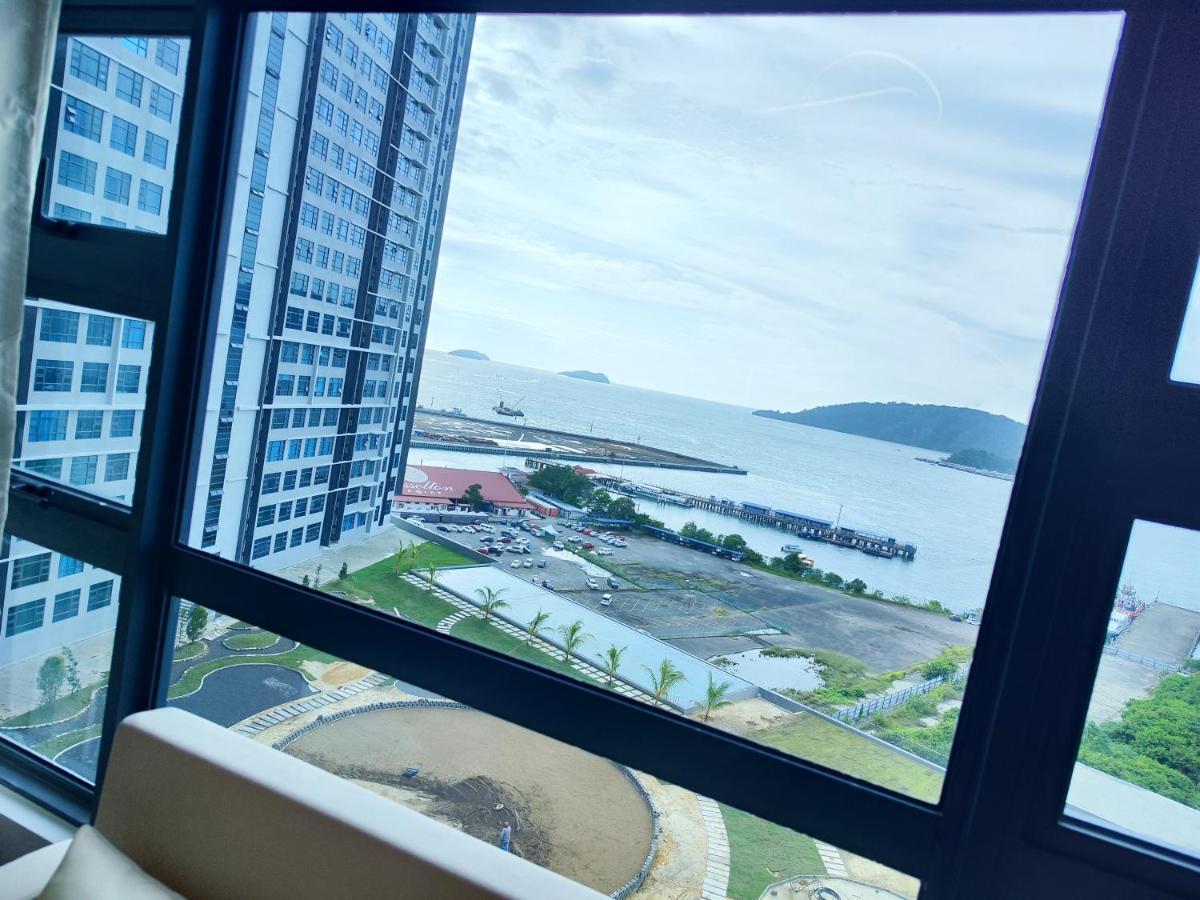 Jesselton Quay Suites Kota Kinabalu Exterior photo