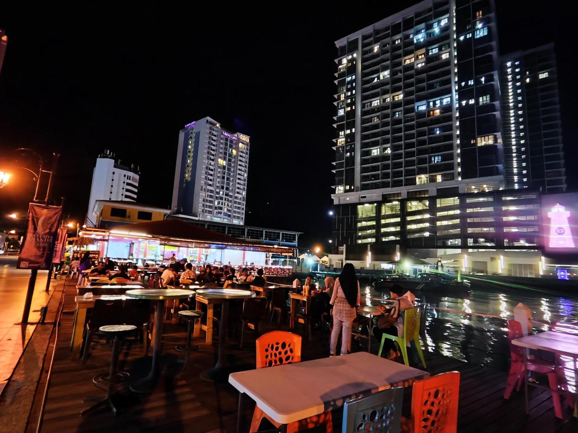 Jesselton Quay Suites Kota Kinabalu Exterior photo